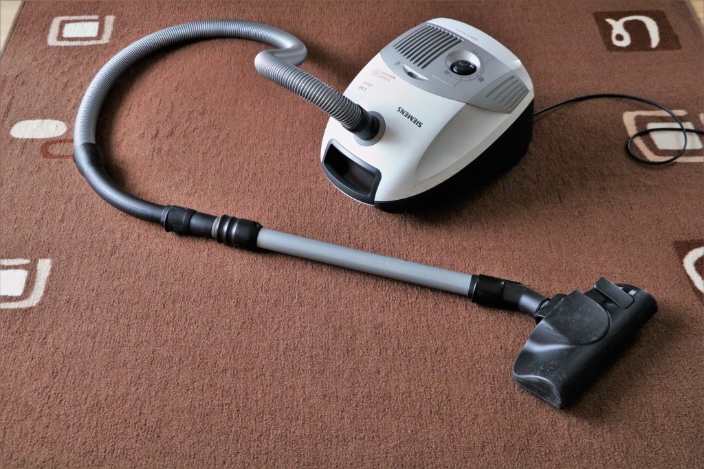 Four Reasons To Use A Professional Carpet Cleaner