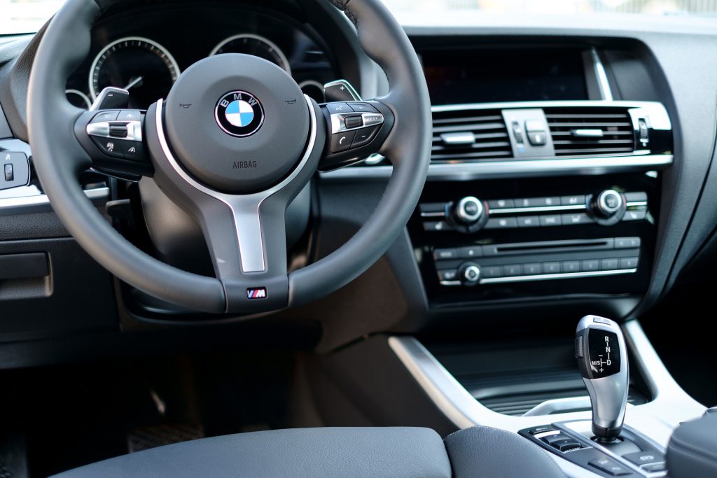 Signs Your BMW Needs Services Of A Specialist