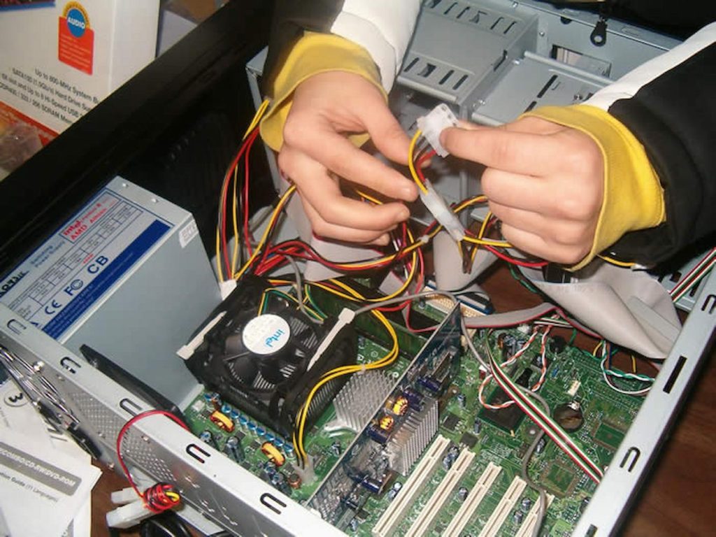 The Importance Of Hiring A PC Repair Specialist